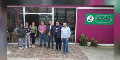 Prefeitura de Camaquã visita idosos em casa de repouso