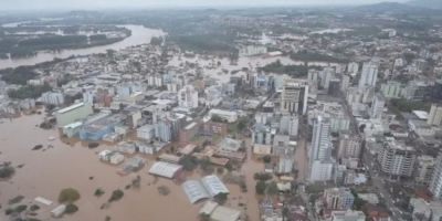 Sobe para 51 o número de mortos após enchentes no RS