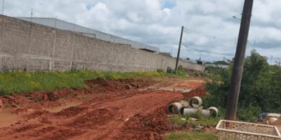 Moradores reclamam de condição de estrada no Parque Residencial do Arroio Duro, em Camaquã   