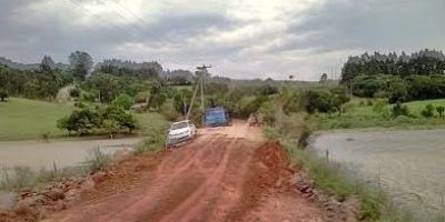 Secretaria de Transportes realiza serviços no interior de Camaquã