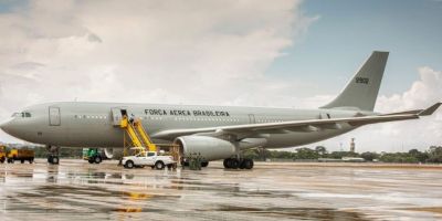 Avião pousa no Rio trazendo 67 brasileiros de Israel