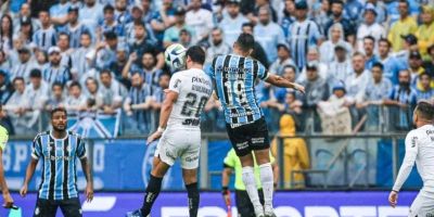 Grêmio é derrotado pelo Corinthians e perde a chance de liderar o Brasileirão   