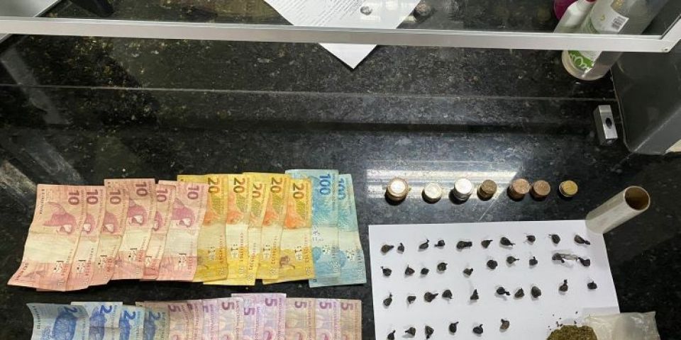 Homem é preso em São Lourenço do Sul com maconha, crack e dinheiro