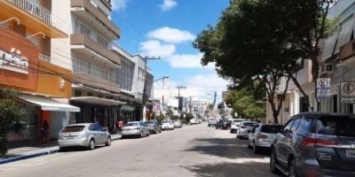 Comerciantes de Camaquã têm até segunda-feira para protocolar abertura das lojas nos domingos que antecedem o Natal