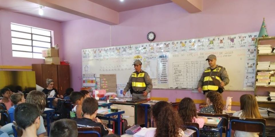 Brigada Militar realiza ações durante a semana Maria da Penha na Costa Doce  