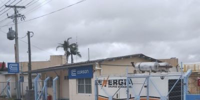 Geradores de energia da Corsan chegam em Arambaré e SLS para garantir abastecimento de água no verão