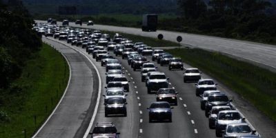 Horários da manhã e madrugada são os mais indicados para fugir do movimento nas estradas