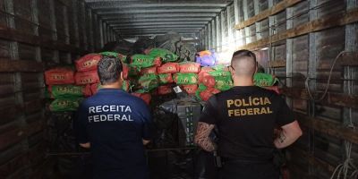 PF realiza apreensão de carga com 80 mil maços de cigarros paraguaios na aduana de Chuí