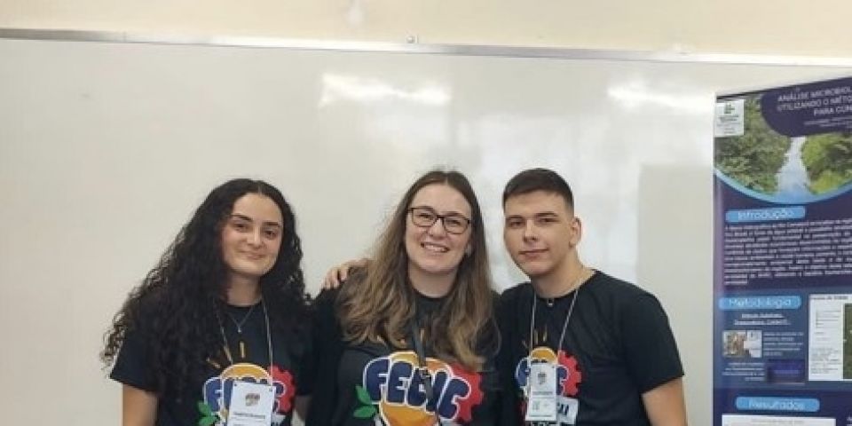 Estudantes camaquenses buscam ajuda no custeio de viagem para a maior feira de ciências do Brasil