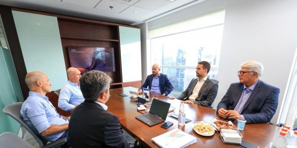 Eduardo Leite se reúne com a direção da EcoRodovias    