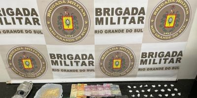 Homem e mulher são presos acusados de tráfico de drogas em Camaquã