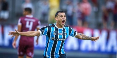 Grêmio vence Caxias na Serra Gaúcha e larga em vantagem nas semifinais do Gauchão