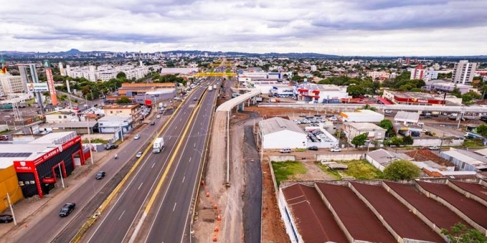 Avançam as obras de ampliação da capacidade na BR-116 entre Porto Alegre e Novo Hamburgo