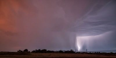 Acidentes e mortes por descargas elétricas têm sido recorrentes no Brasil    