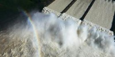 Itaipu abre comportas e oferece espetáculo único neste domingo