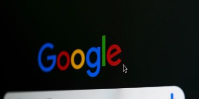 Justiça manda Google retirar postagens policiais que disseminam ódio    