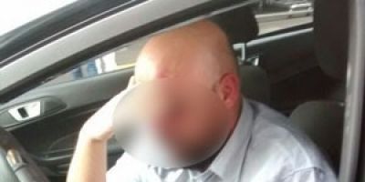 Motorista do Uber é agredido por taxistas em Porto Alegre