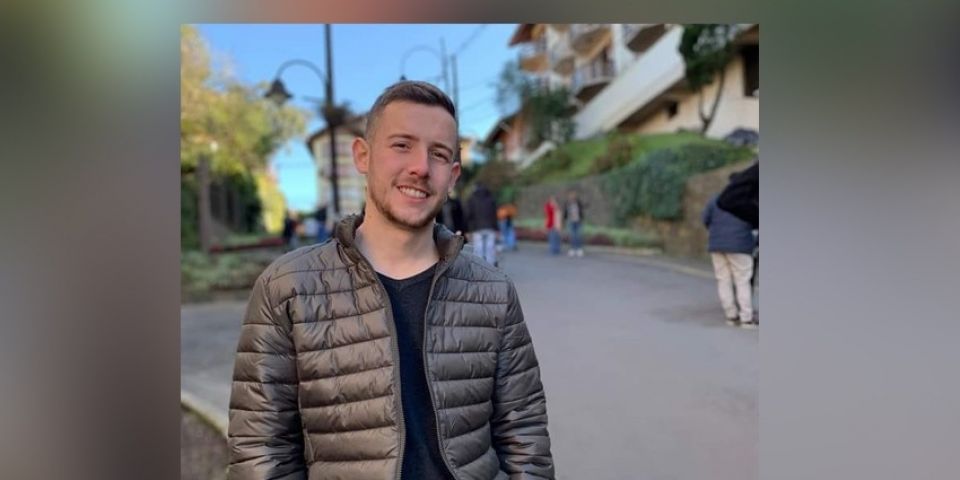 Jovem morre após colisão contra dois caminhões na BR-386, em Triunfo