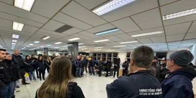 PC cumpre mandados em empresa suspeita de comercializar produtos que tiveram contato com a enchente