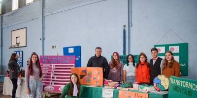 Escola do interior de Cristal realiza Mostra de Conhecimentos   