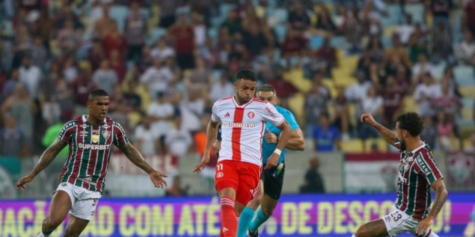 Inter sai na frente do Fluminense, mas cede mais um empate no Brasileirão   