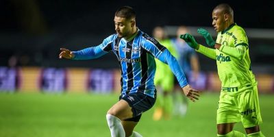 Grêmio abre 2 a 0 mas sofre o empate para o Palmeiras em um intervalo de três minutos