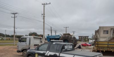 Decrab Camaquã recupera trator furtado em Morro Redondo