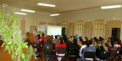 Encontro reúne profissionais da alimentação escolar em Camaquã