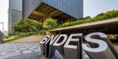 BNDES abre concurso com 150 vagas e salário de R$ 20,9 mil