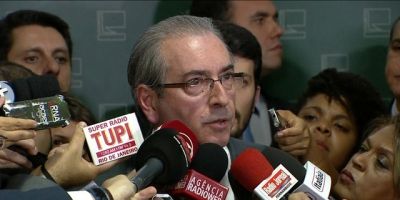 Eduardo Cunha anuncia que autorizou processo de Impeachment de Dilma