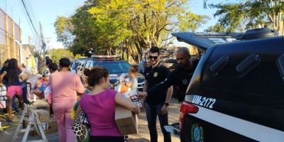 Polícia Civil realiza ação humanitária em Porto Alegre e Viamão 