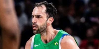 Brasil bate Japão no basquete e aguarda resultados para avançar em Paris  