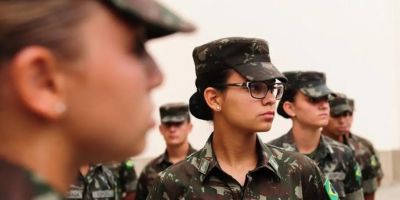 Mulheres poderão se alistar no serviço militar aos 18 anos