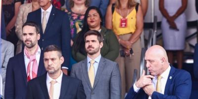 Eduardo Leite acompanha homenagem ao RS no desfile de 7 de Setembro em Brasília