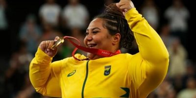 Com direito a recorde paralímpico, Tayana Medeiros conquista o ouro