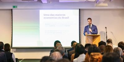 Eduardo Leite apresenta oportunidades de investimento no RS a chineses e japoneses