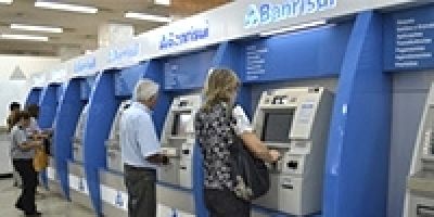 Banrisul disponibiliza linha de crédito para antecipação do 13º salário aos servidores estaduais