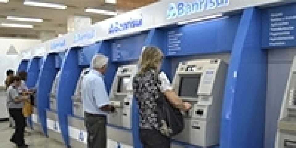 Banrisul disponibiliza linha de crédito para antecipação do 13º salário aos servidores estaduais