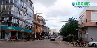 Comércio abre neste e no outro domingo em Camaquã