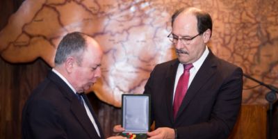 Evento no Palácio Piratini celebra os 80 anos da Associação Riograndense de Imprensa