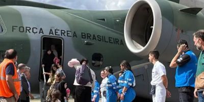 Sétimo voo da FAB com 82 repatriados do Líbano chega a São Paulo