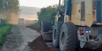 Obras em estrada do interior de Amaral Ferrador são concluídas