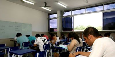 Pé-de-Meia Licenciaturas pagará mais de R$ 500 para futuros mestres 