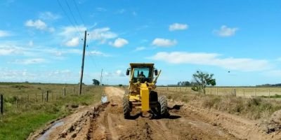 Transportes realiza recuperação de cascalheira e construção de ponte em Camaquã
