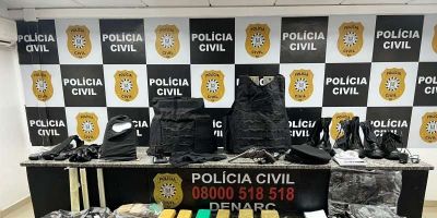 Homem que armazenava fardamento policial e acessórios para atacar organização criminosa rival é preso em Porto Alegre