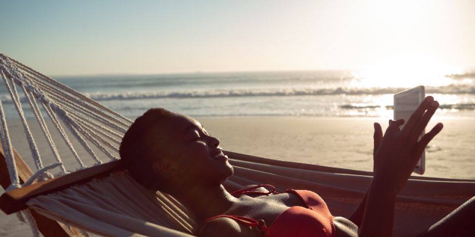 Dezembro Laranja: verão, sol intenso e o risco de câncer de pele