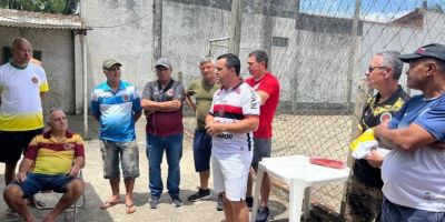 Confraternização de futebol da ASSTBM em Pelotas reforça amizade na entidade