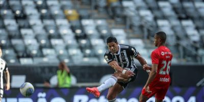 Athletico-PR perde para o Galo e é rebaixado para a Série B do Brasileiro