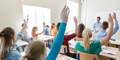 Criar hábitos de estudo é essencial para dominar o inglês, afirma especialista