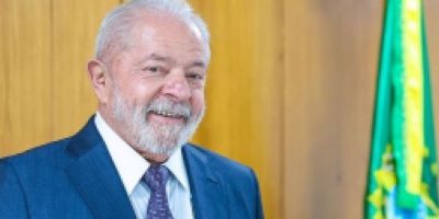 Procedimento "foi um sucesso" e presidente Lula já está conversando
